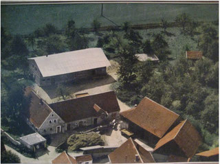 alte Luftaufnahme des Brunnerhofs